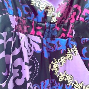 Silky cute dress with pockets